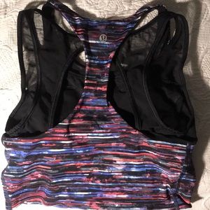 Lululemon workout crop top
